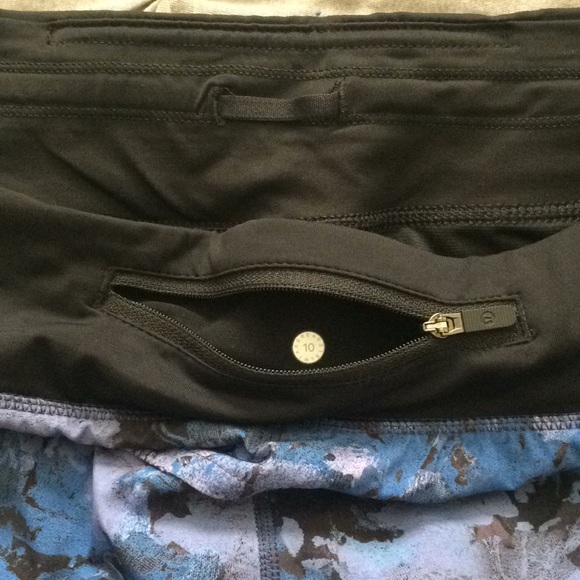 SOLD Lululemon Screen Camo Multi Speed Up Short (10) - Picture 5 of 7